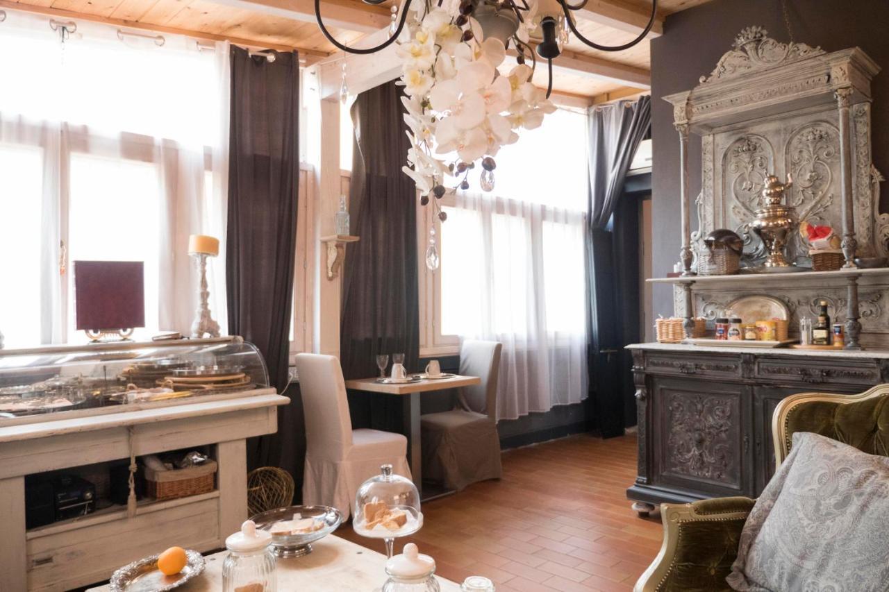Les Chambres De Amelie B&B Bolonia Exterior foto